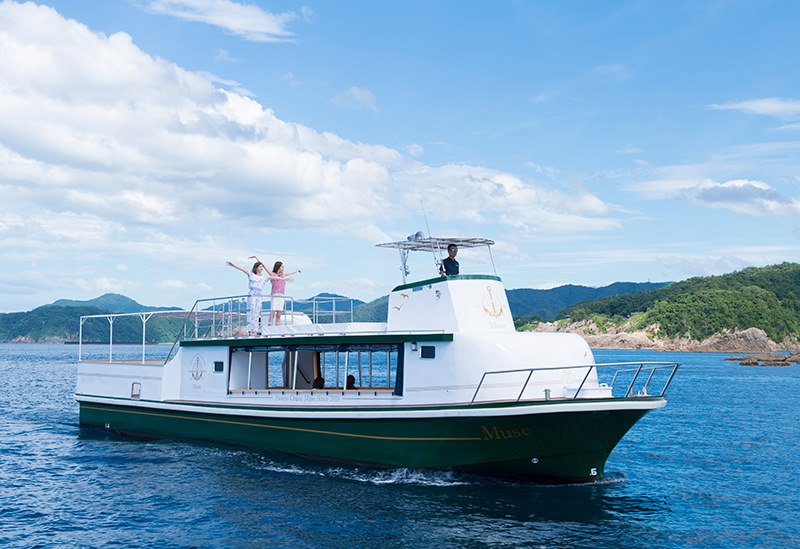 Uradome Coast Island Tour Boat