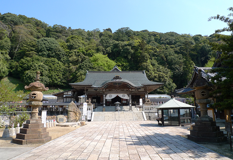 Ichibata Yakushi (Ichibata Temple)