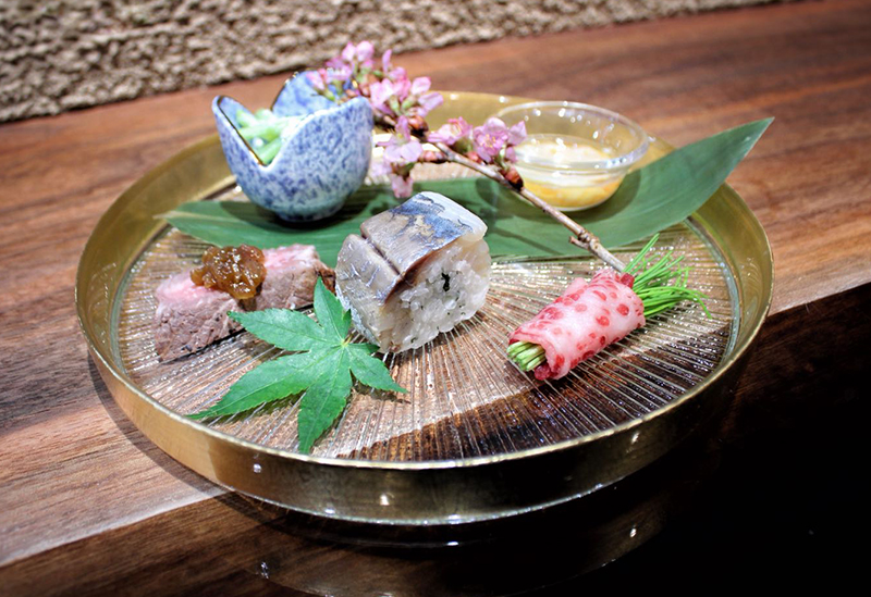 料理 八吉