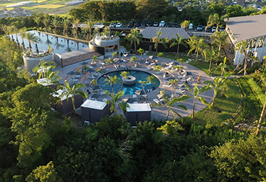 BOTANICAL POOL CLUB