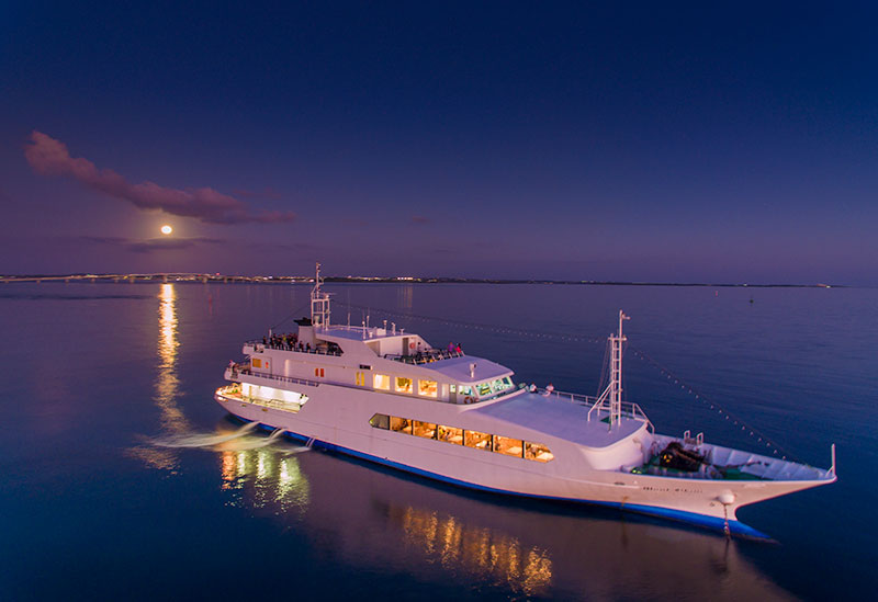 Bay Cruise Miyakojima Mont Blanc