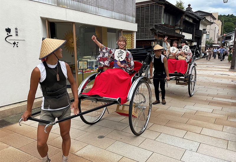 Kanazawa sightseeing rickshaw ~Romanya~