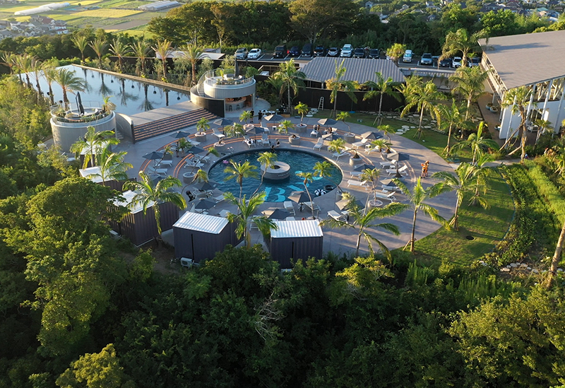 BOTANICAL POOL CLUB